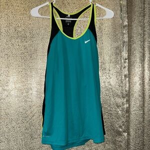 Iike new Nike women’s tank